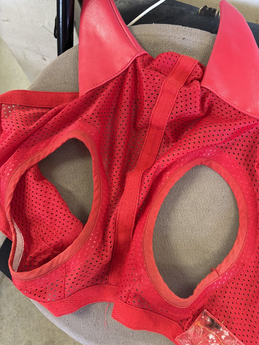 おはようございます

アンケートありがとうございました

水沼今年の初勝利と今年単勝最高配当記念にプレゼント企画させていただきます🎁
鞭は発送サイズが大きくなりすぎてしまい送料が高すぎるため許してください

そのかわりたくさんセットにしました🥹