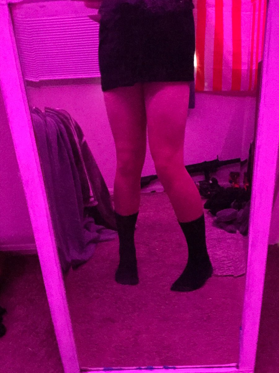 Big legs :3
