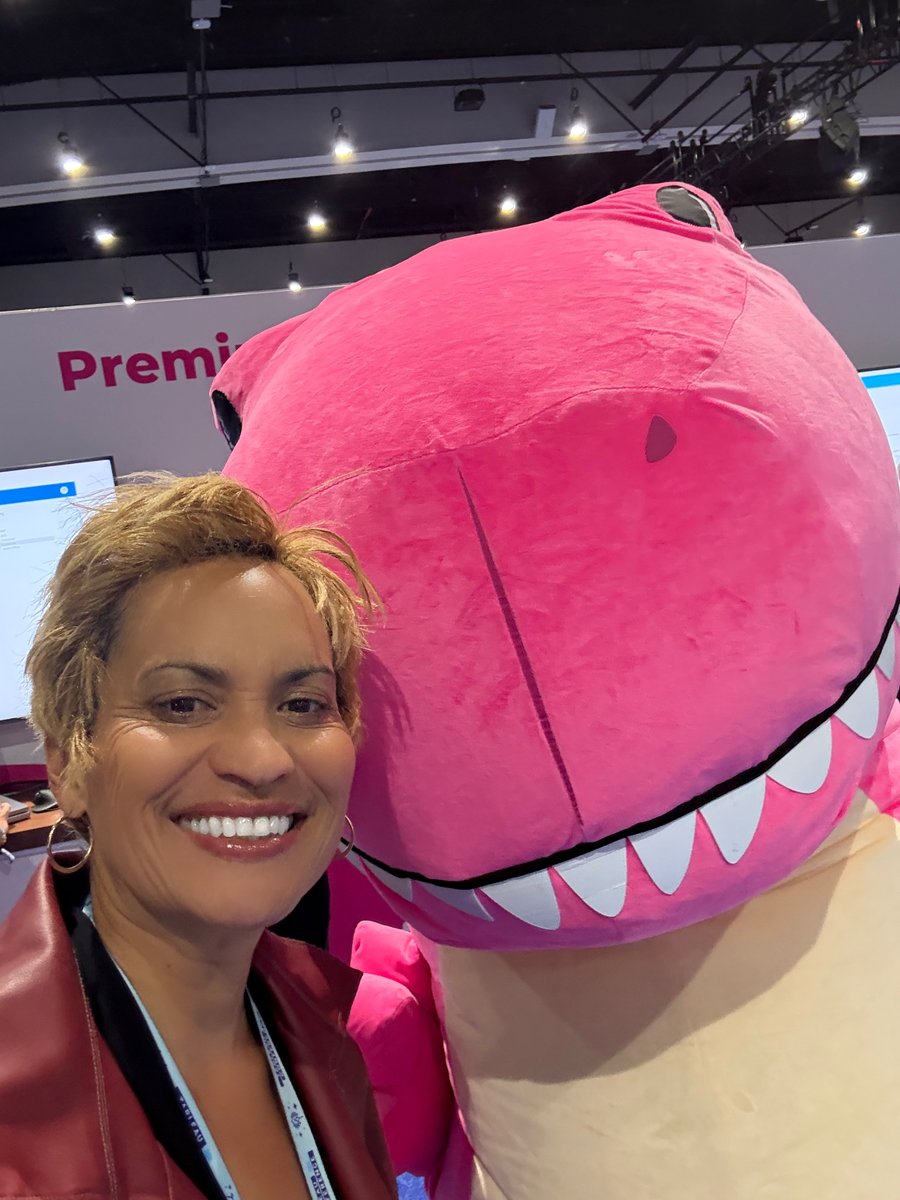 InnovativePros3's tweet image. Loving learning more about the incredible power of AI at the exciting Tableau Conference in San Diego — really enjoying the opportunity to make meaningful connections with others who are embracing the transformative power of AI.