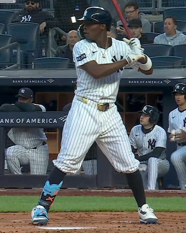 TalkinYanks's tweet image. Jazz is wearing some baggy rolled-up pants in honor of Jackie Robinson