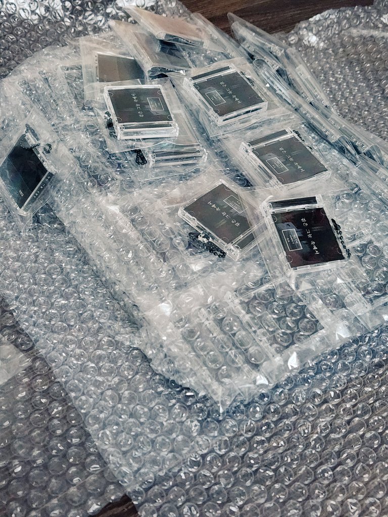 ❗️재고 소진시 RT추첨 두 분께 본제품 드립니다.❗️
[ "괴담출근 비공굿 미니CD키링" 입금폼 열렸습니다! ]

📅 비리폼 4/18 (금) 18:00 ~ 18:30
📅 입금폼 4/18 (금) 19:00 ~ 재고소진

자세한 내용은 윗치폼 확인해주세요.

🔗입금폼 witchform.com/deposit_form/8…
🔗비리폼 witchform.com/deposit_form/8…