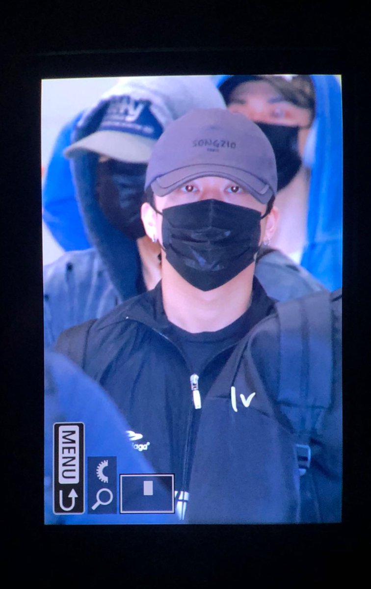 cblv0811's tweet photo. 250416 ICN 

#창빈 #서창빈 #changbin
#straykids #스트레이키즈 https://t.co/Ic1aZX6lrI