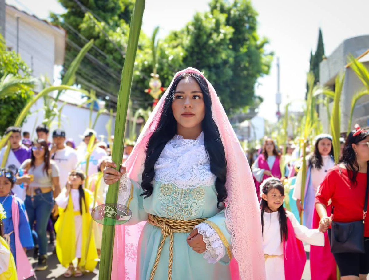 Este 2025 refrendamos por una vez más nuestro ex voto al Sr. de la Cuevita, aquí te compartimos algunas fotos del #DomingoDeRamos de la #182Representación. 

Espera la galería completa por nuestras redes sociales .