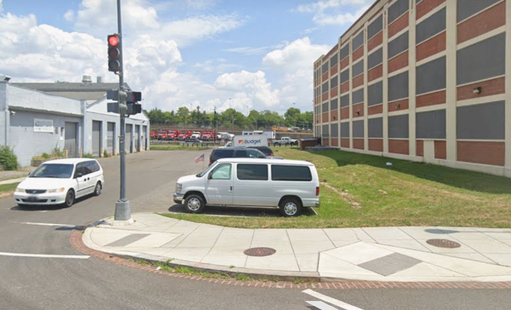 New sidewalk alert: @ddot has given notice to build a sidewalk on the south side of T Street NE between 4th and 5th Streets.

Comments on the design can be submitted to DDOT until May 15. After that they will review and then give 15 day notice before construction starts.