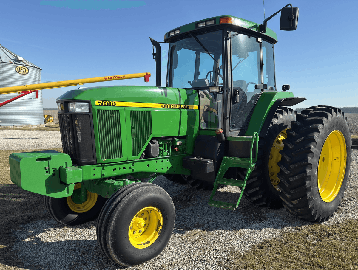 MachineryPete's tweet photo. Strong prices today on farm auction in Mode, IL by @SchmidAuction. '97 JD 7810 2WD w/ 2512 hours sold 3rd highest auction price ever on 7810 2WD. Same on '95 Ford 8870 w/ 3777 hours - 3rd highest auction price ever. Story + full sale price report w/ pics: https://t.co/JNqg3nXBAN https://t.co/GnNPDtMfpr