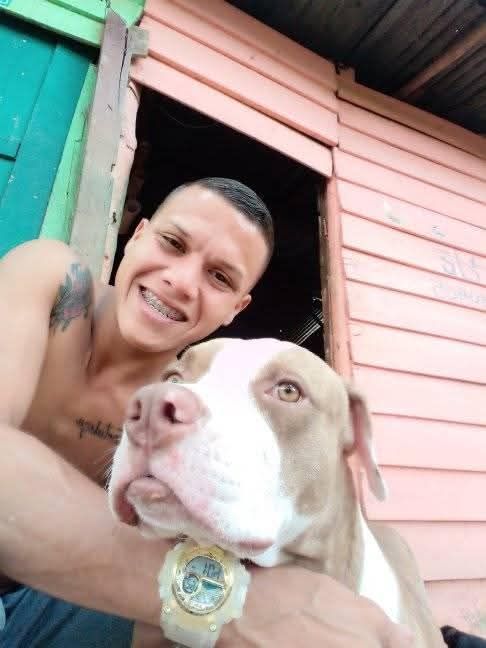 AlbertJulian13's tweet photo. 🇻🇪teníamos un sicópata en el país!! Juan Matheus de 30 años "Cara cortada" Venezolano fue capturado en La Serena 
El caribeño cometió 2 asesinatos en menos de 24 horas.
Tras su captura,confesó ambos crímenes.
Este sujeto había huido de Colombia @min_interior hasta cuándo? https://t.co/7kNOeRy9Y3