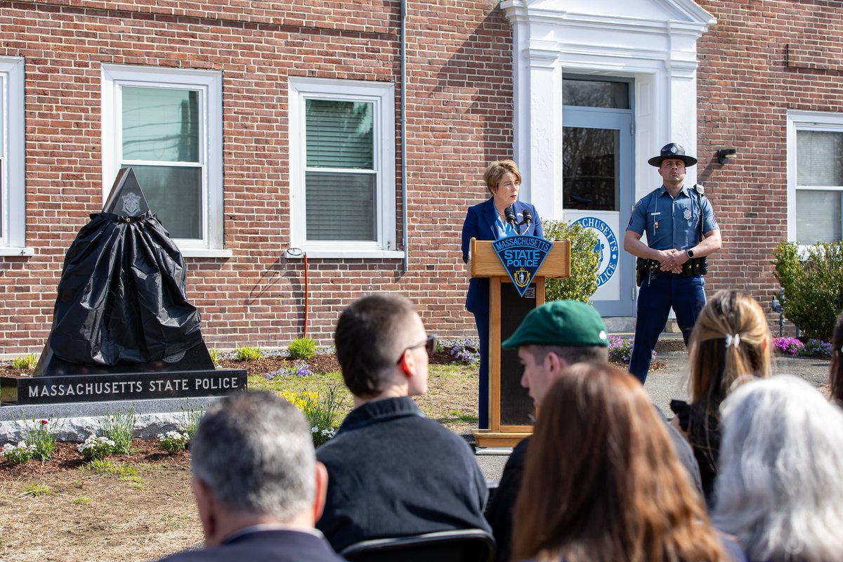 MassGovernor's tweet image. Trooper Thomas Devlin was a protector and a guardian. He was a role model and an inspiration. He will be remembered by history as a hero.
My heart goes out to his family, his friends, those who worked alongside him and all who continue to serve with the @MassStatePolice.