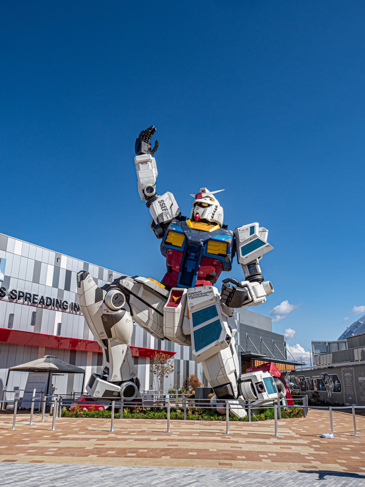 横田基地ガンダムパッチ MIL-SPEC GRAPHICS by AKATORA:横田空軍基地のパッチ／ver. 2