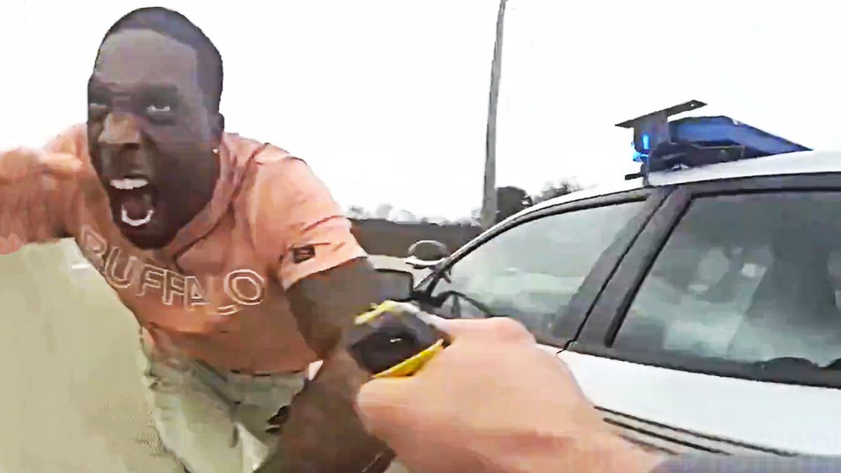 LibsHateUs's tweet image. The body camera has been the single greatest invention to showcase what diversity really does to our society.