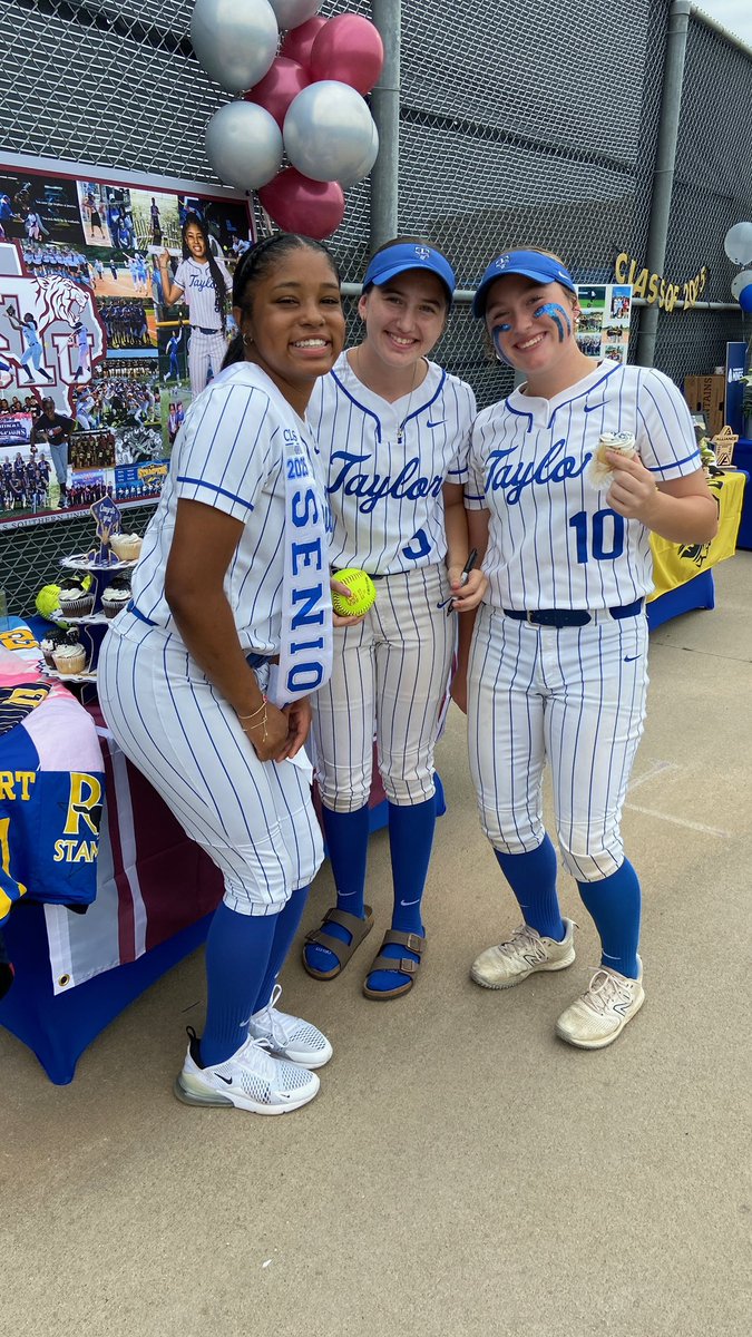 Congratulations!!!
#seniornight
<a href="/RaeRod03/">Raven Rodriguez</a> 
<a href="/IG_Ramsey18u/">Impact Gold National Ramsey 18u</a>