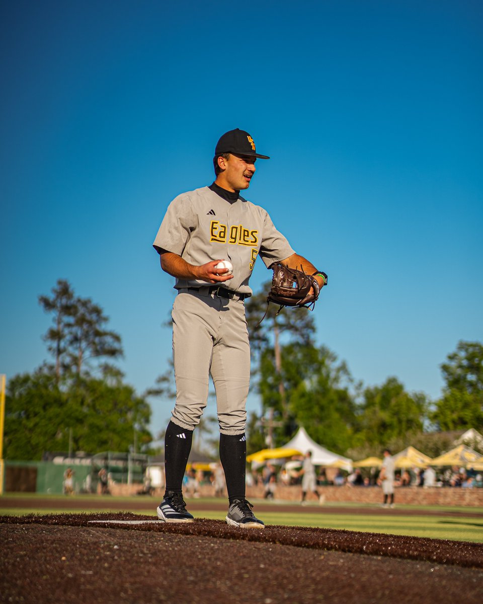 Southern Miss Baseball (@southernmissbsb) on Twitter photo Not bad, Ty. Not bad
2 IP
2 H
0 R
1 BB
1 K
9 BF
38 pitches
#EverythingMatters | #SMTTT Not bad, Ty. Not bad
2 IP
2 H
0 R
1 BB
1 K
9 BF
38 pitches
#EverythingMatters | #SMTTT