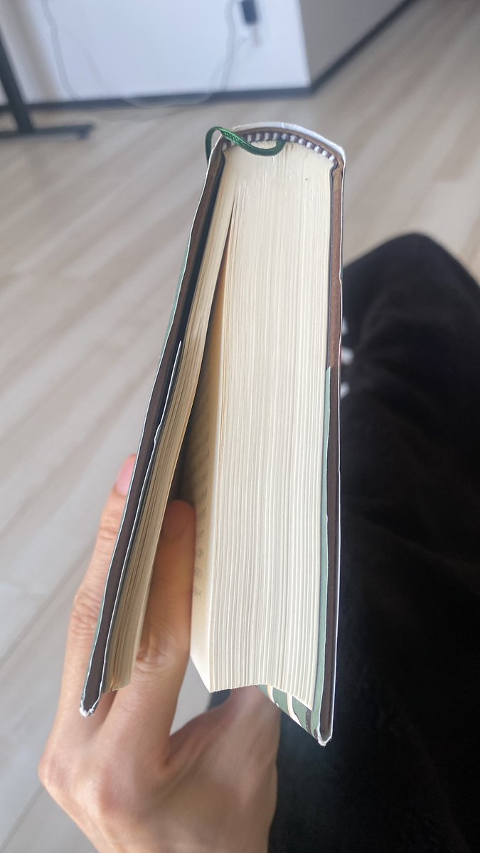 あと少しで読み終わるのにどうして仕事に行かなきゃいけないんだろう。