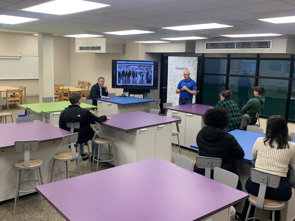 Mayfield High School tweet media