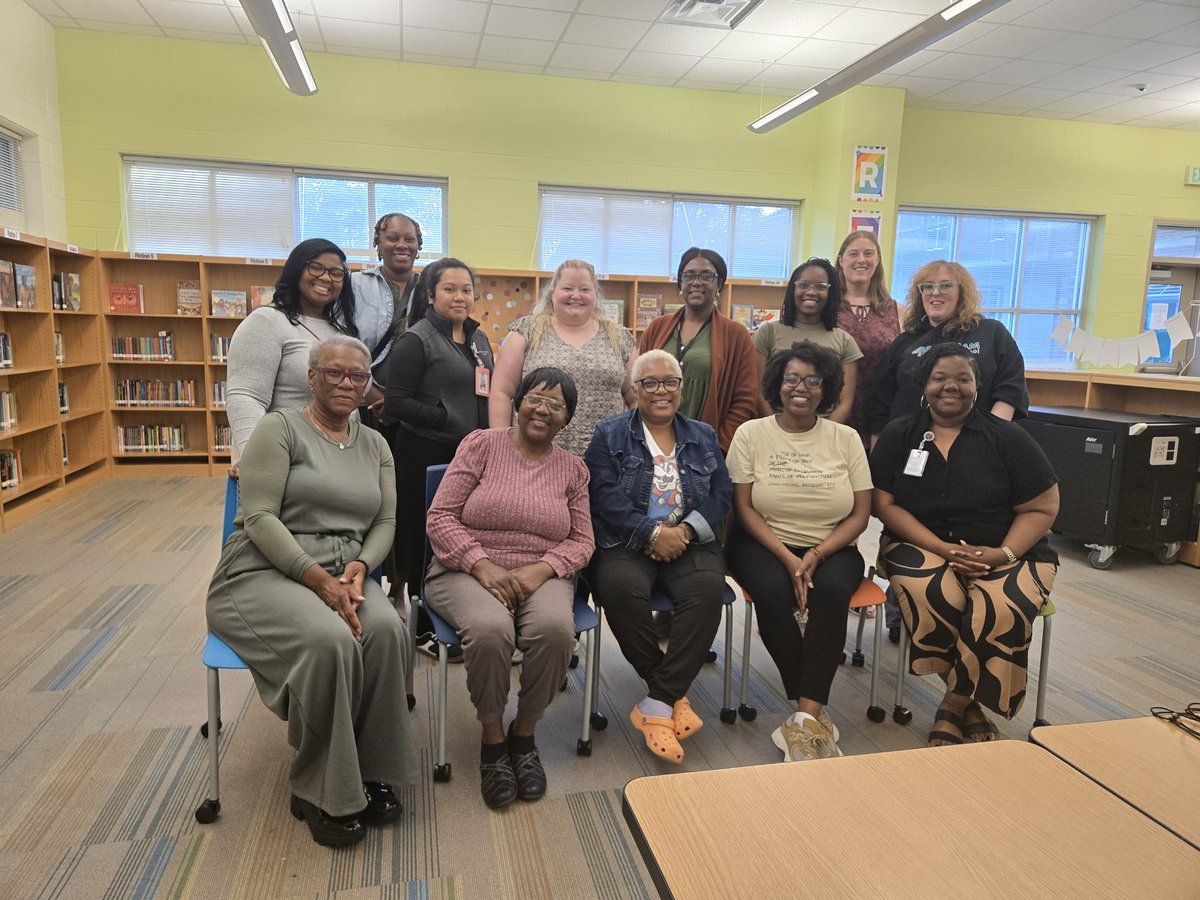 Celebrating a productive PTA meeting and newly elected PTA Board! Thank you to everyone who joined in person and online. There is power in partnering together for the success of our school community! 🦫