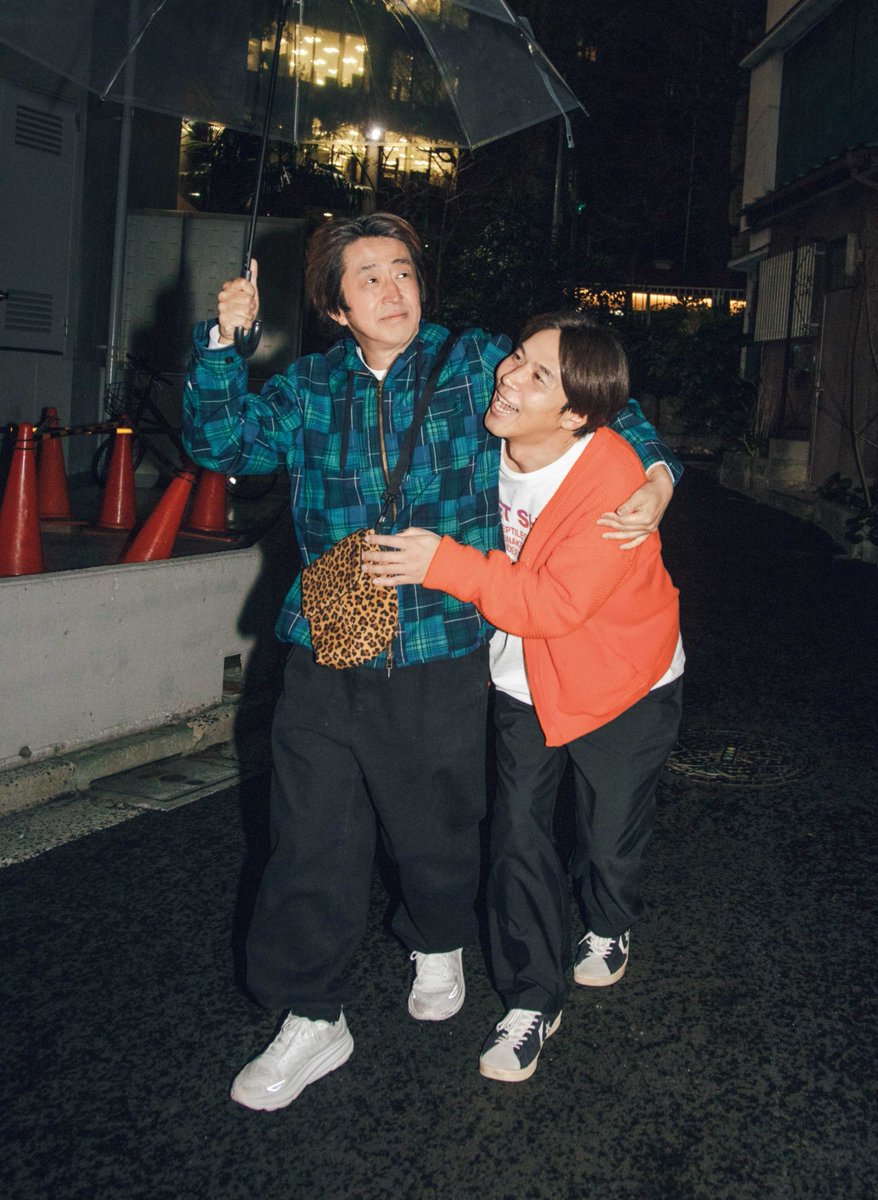 コンビではないけれど、特別な繋がりを持つ芸人2人を招く人気連載「相方未満」。

BRUTUS最新号「韓国の今を誰も知らない！」には、堀内健さん <a href="/horiuchi_ken/">ネプチューンマネージャー</a> × コカドケンタロウさん <a href="/kokadokentaro/">コカドケンタロウ ロッチ</a> が登場！