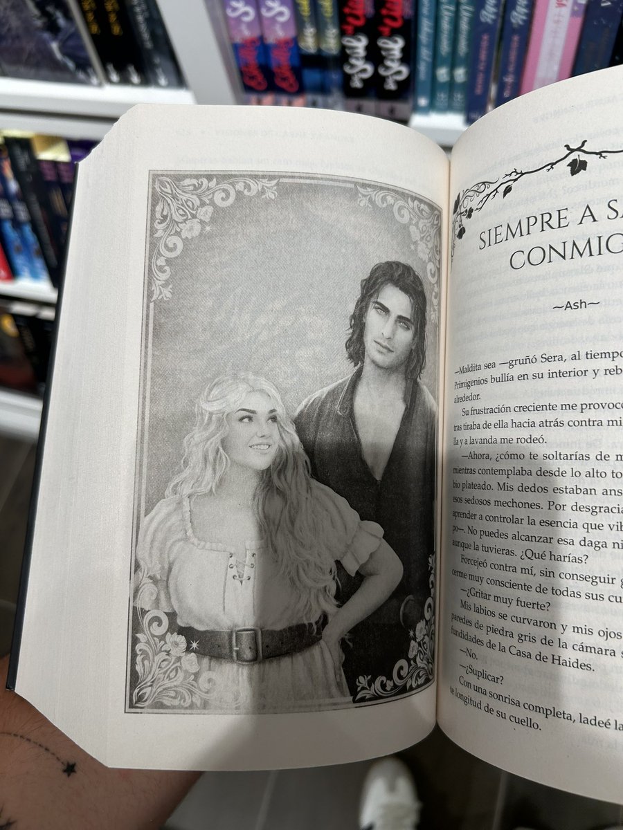 gfqlcne's tweet photo. yo ando perdida 
alguna me dice, este libro es parte de la saga o como es? 
yo lo ví y ví esa ilustración toda linda 😭 
pero no entendí como en donde encaja en las sagas jaja 😔 https://t.co/nhBNx9vL9K