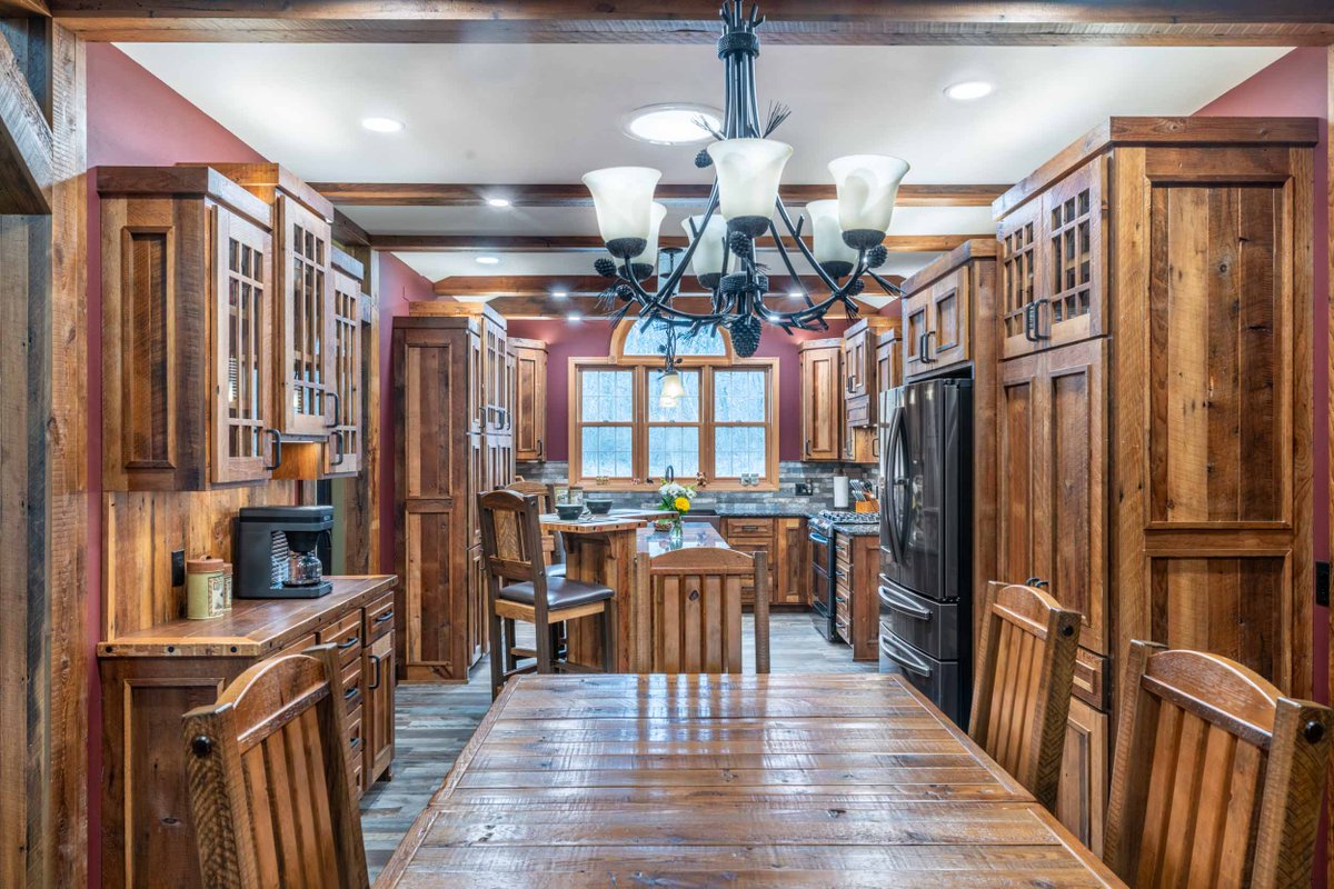 Have you ever seen barnwood cabinets? 🪵 - mailchi.mp/degnandesignbu…