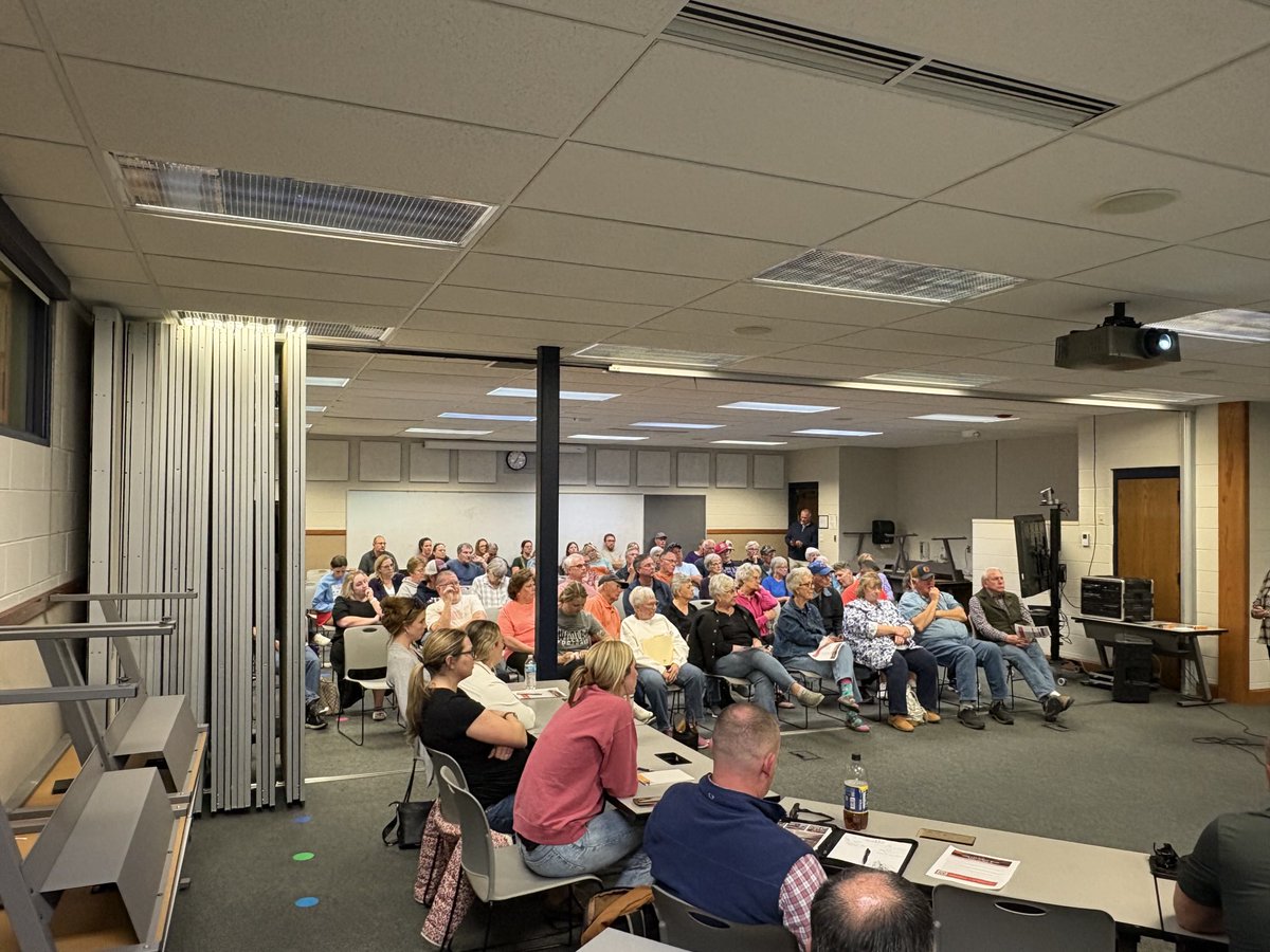Great turnout for our BES bond issue open house and town hall meeting. Thanks to our community members for getting informed for the May 6 vote!
