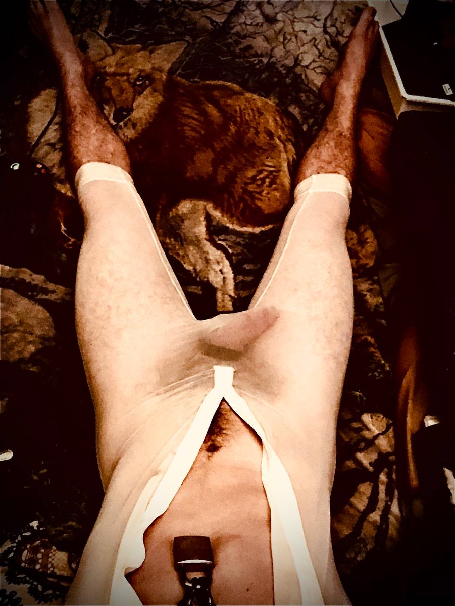 Pup_Powder's tweet photo. I'M BACK BITCHES!!! https://t.co/hTlDCht9E9