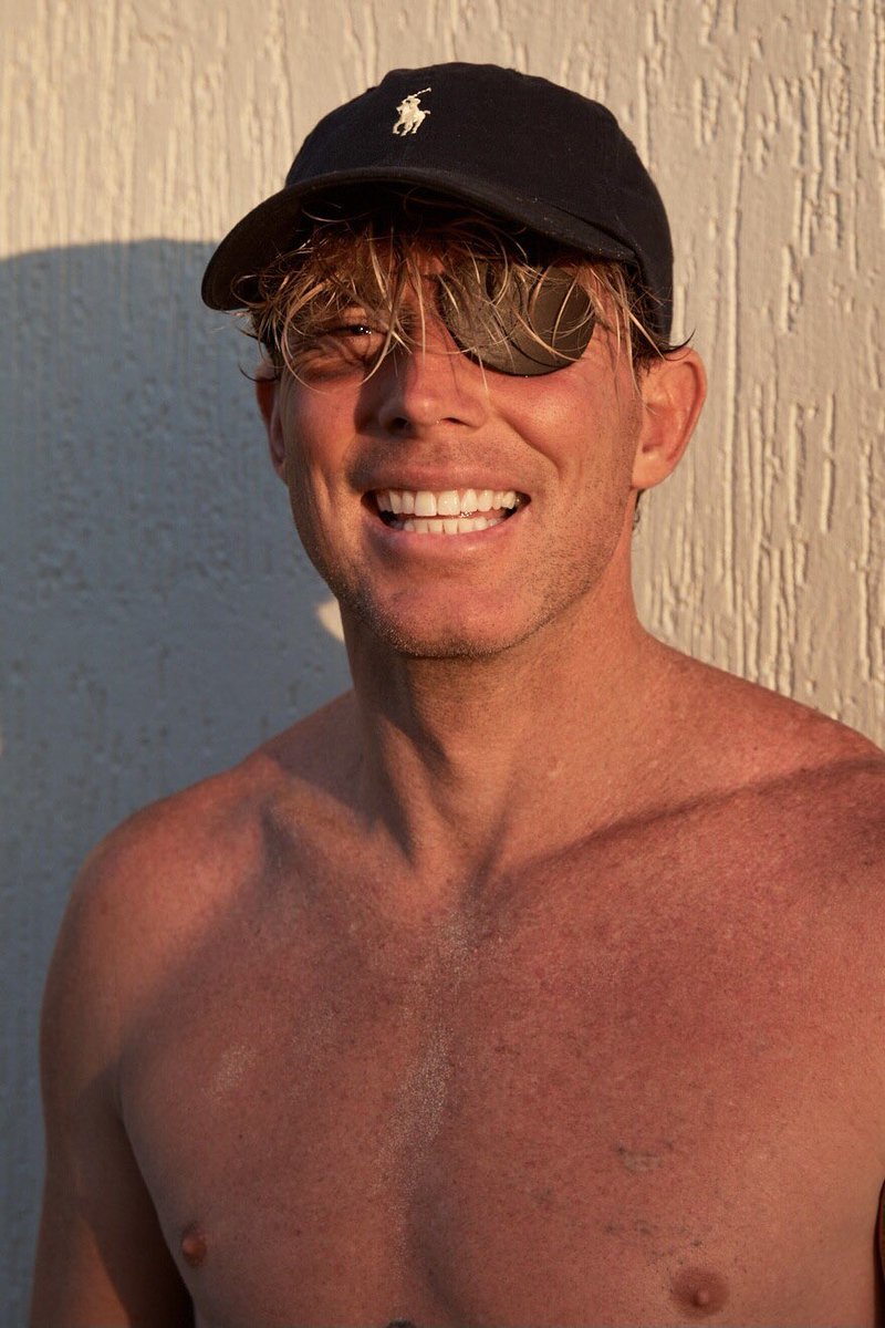 DeFiBOZO's tweet image. Here’s a lil bit of me history - Roughly 13 years ago when I lost my eye I got heavily into poker(I was taught from about 5 years old by my grandparents) I ended up winning a bunch of online tournaments then moved onto IRL tournaments where I got the nickname “The Friendly…