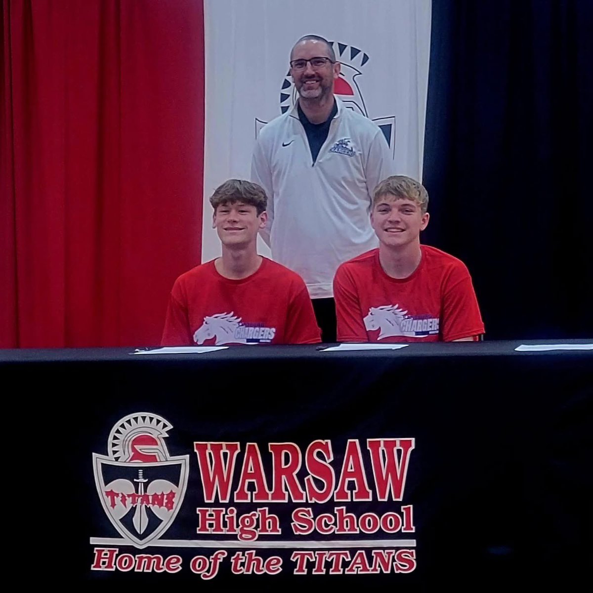 Tri State Select Hoops (@tsshoops) on Twitter photo Congrats to TSS Alum <a href="/gavin_grothaus/">Gavin Grothaus</a> & <a href="/LewisSiegf18972/">Lewis Siegfried</a> on their signing to Carl Sandburg (JUCO) today! Well deserved and great fit for <a href="/CoachTwaddle/">Ryan Twaddle</a> !
#TSSFamily Congrats to TSS Alum <a href="/gavin_grothaus/">Gavin Grothaus</a> & <a href="/LewisSiegf18972/">Lewis Siegfried</a> on their signing to Carl Sandburg (JUCO) today! Well deserved and great fit for <a href="/CoachTwaddle/">Ryan Twaddle</a> !
#TSSFamily