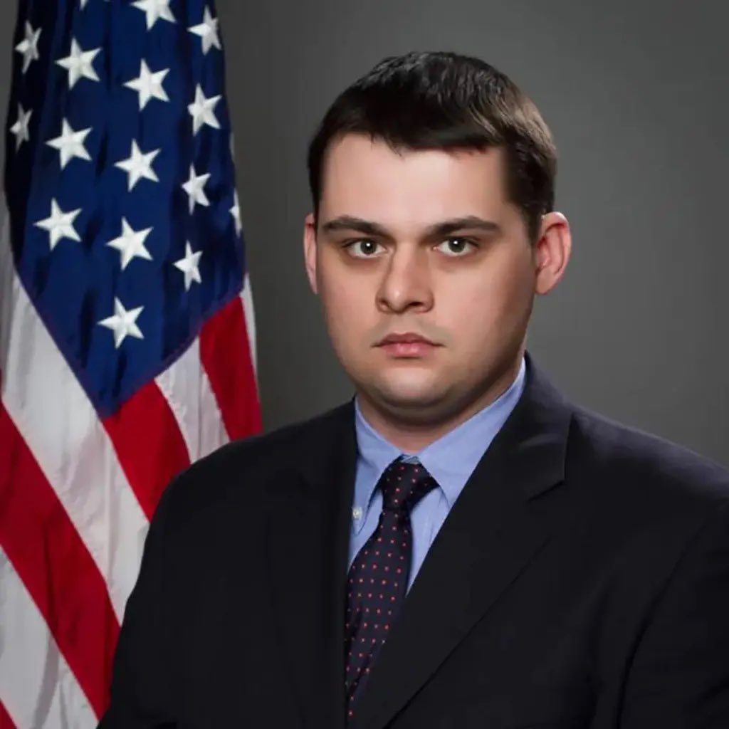 nicksortor's tweet image. 🚨 JUST IN: Secretary Pete Hegseth’s Deputy Chief of Staff Darin Selnick has been REMOVED after an investigation into leakers
This is the SECOND top Defense staffer removed today as part of a leaking scandal, after Dan Caldwell.
Deep staters are being quickly weeded out! 🔥