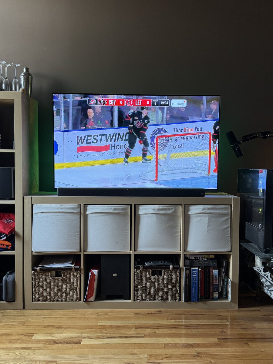 So awesome of <a href="/TheWHL/">Western Hockey League</a> and Victory+ for these free WHL Playoff streams! The barn looks packed! Go CANES go! <a href="/WHLHurricanes/">Lethbridge Hurricanes</a>