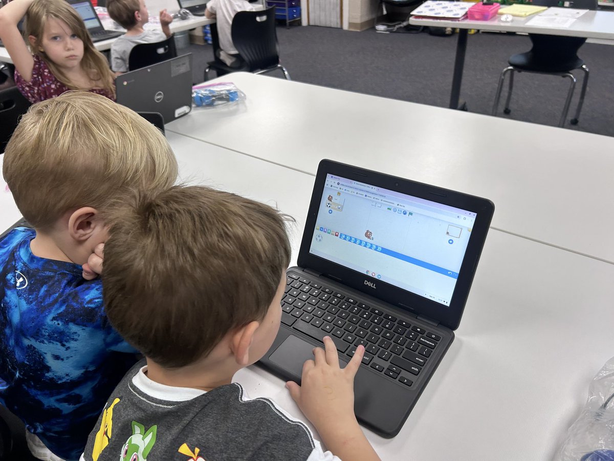Last month I got to go to my old classroom to teach two kindergarten classes! It was so fun sharing CodeHS with students and introducing them to ScratchJr (and Scout 🐿️)!!!