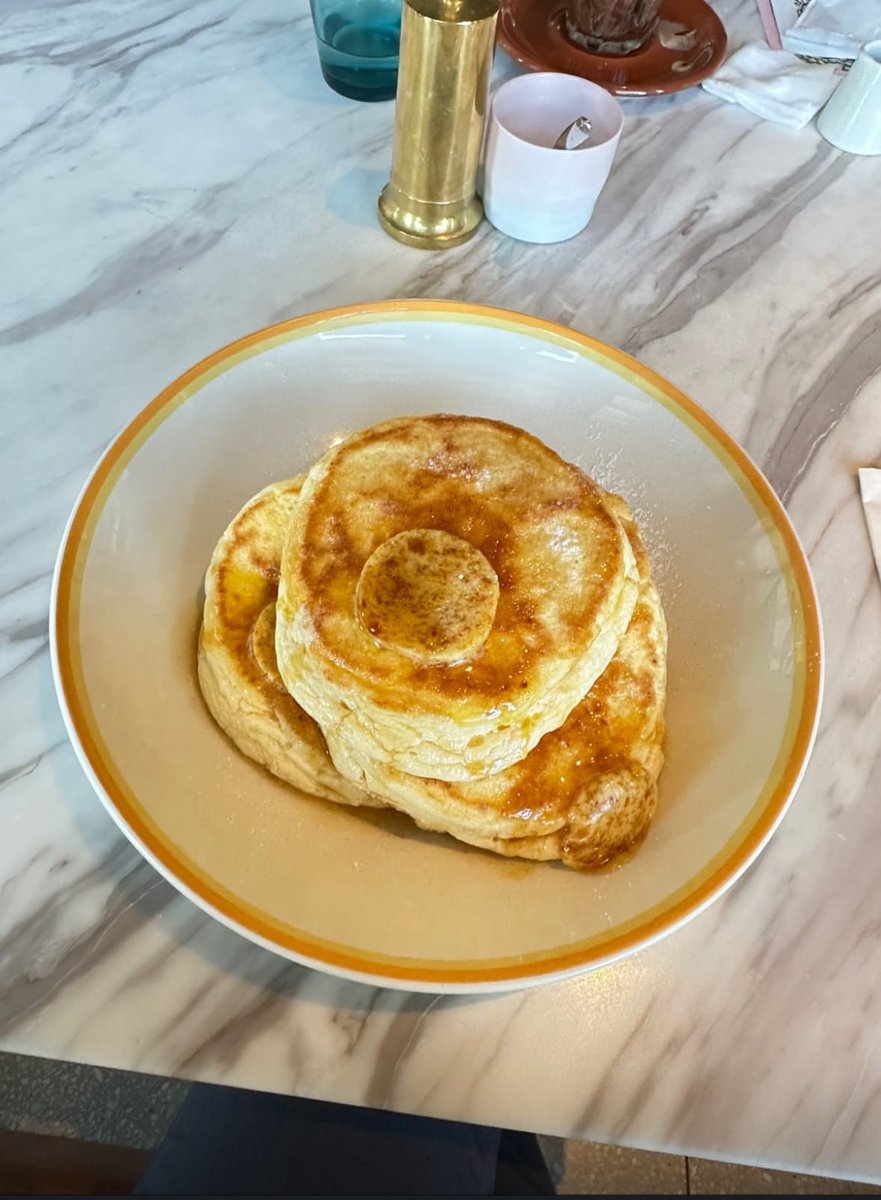 お天気日和なのでパンケーキ食べました🥞 https://t.co/HXOtKCYy9A
