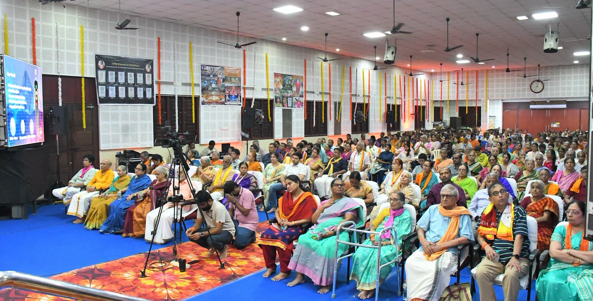 dattapeetham's tweet photo. Music for Meditation • Adi Guru Raga Sagara • 15 April 2025

Sri Sachchidananda Hall • SGS Ashrama, Chennai, Tamil Nadu

#datta #dattakshetrayatra2025 #music #meditation #healing #sgsswamiji #raga #nada #ragasagara #chennai #adigururagasagara