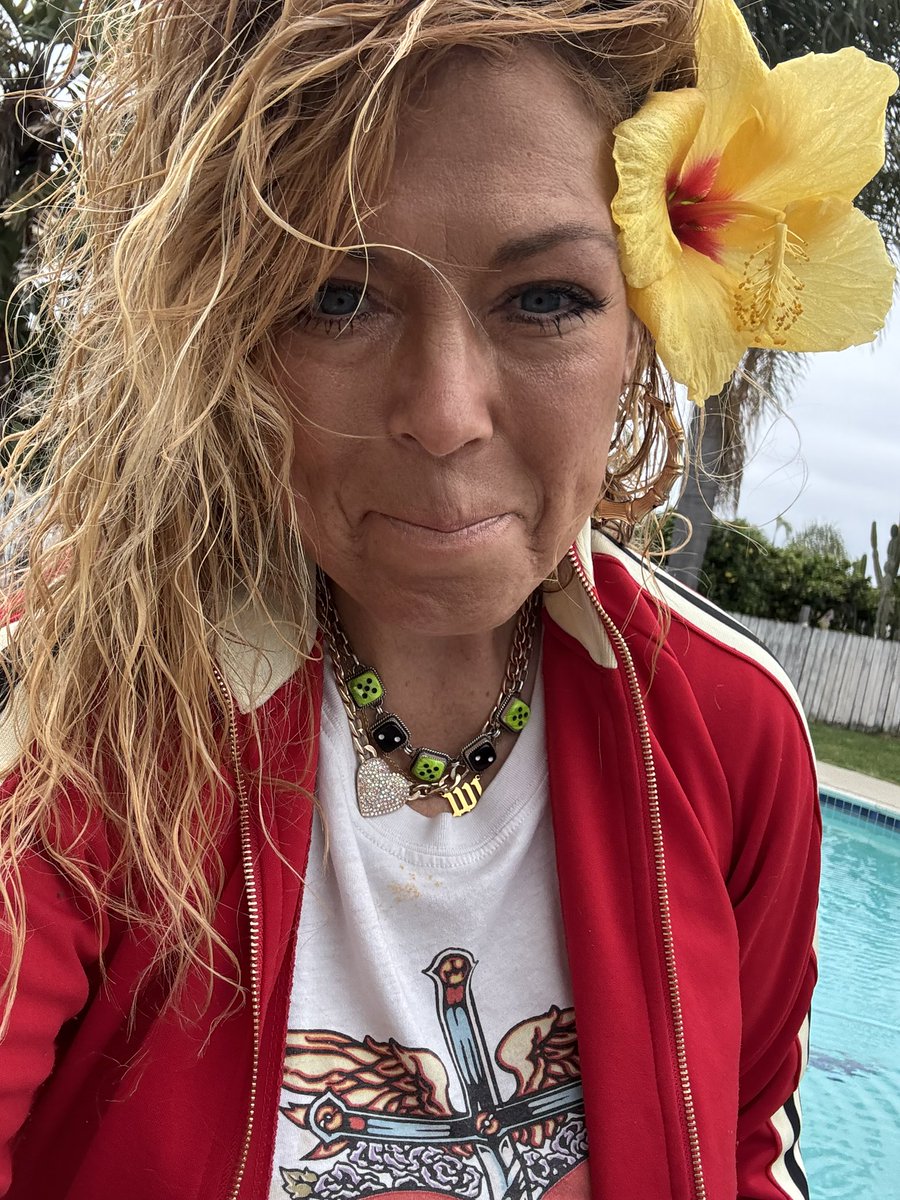 findinmyway2luv's tweet image. I luv u, sweet Souls🌟, such sweet frequencies⚡️

I’d say, I wish you were Here✨

But, You Are Here✨if you see this😉🌹

Your Soul🌟is Always Here✨🤗

🔥signal active af🔥

⚡️💚♾️333♾️💚⚡️