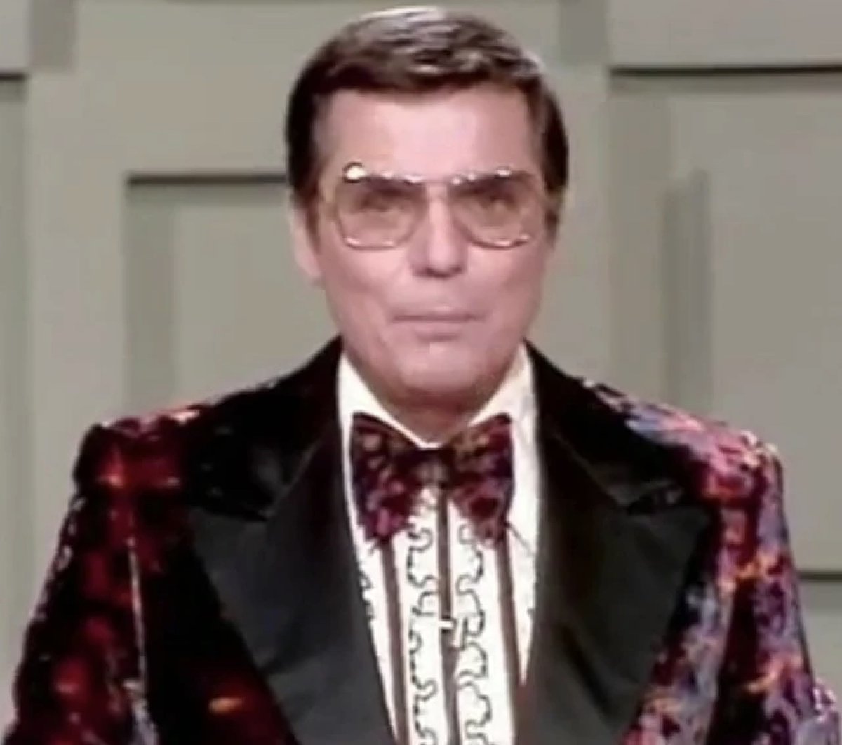 RichardERoeper's tweet image. Bob Barker was 99 when he died in 2023. Peter Marshall was 98 when he died in 2024. Wink Martindale was 91 when he passed this week. Damn good runs for iconic game show hosts who back in the day looked like the Fun Uncle who was the life of the party and drove your dad nuts 🙏🏻 📺