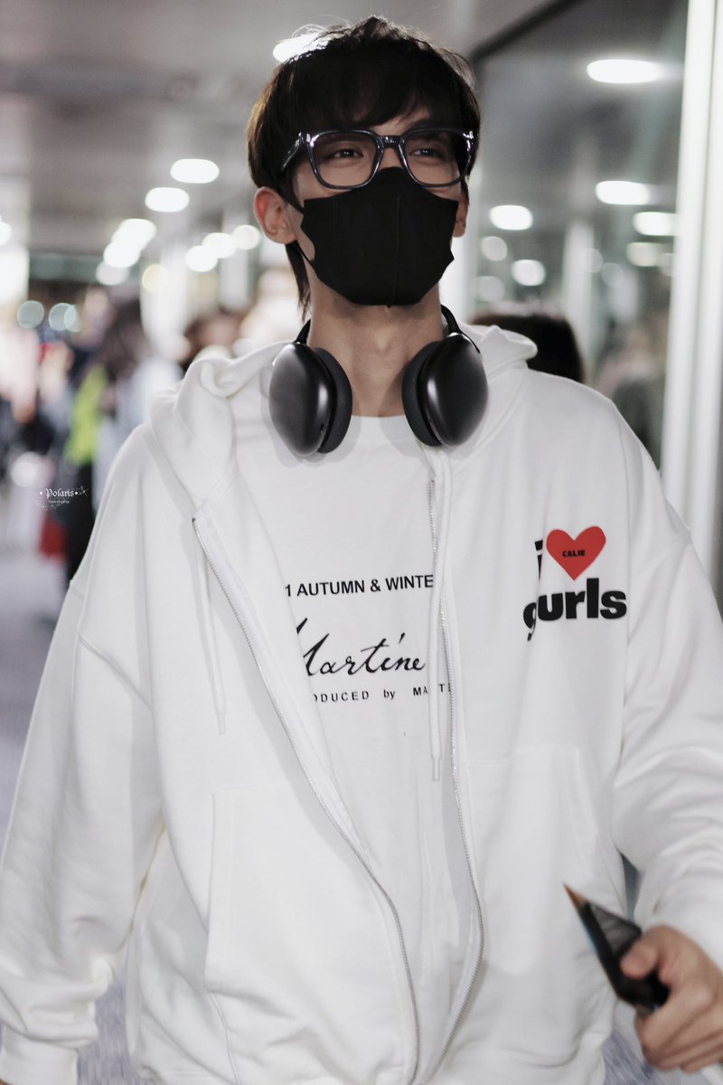 Polaris_DXX's tweet image. •250410✈️
#段星星 #DuanXingxing #X #ต้วนซิงซิง #뚜안싱싱