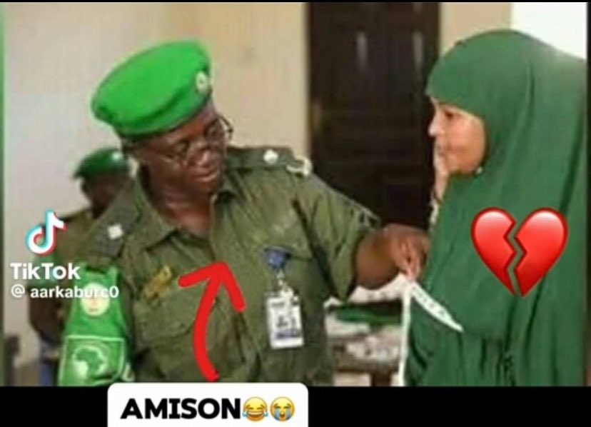 SomaliaFailure_'s tweet photo. Hawiye should worry about the prostitution in Mogadishu Somalia 

Hand em a bag rice and you are a king https://t.co/yWKzJjsq6J