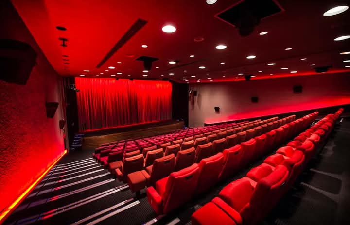 HS2_QRK5_s9's tweet image. สตง. มี “โรงหนังส่วนตัว” 200 ที่นั่ง?

#CSILA

....ว้าวววว 😳😲