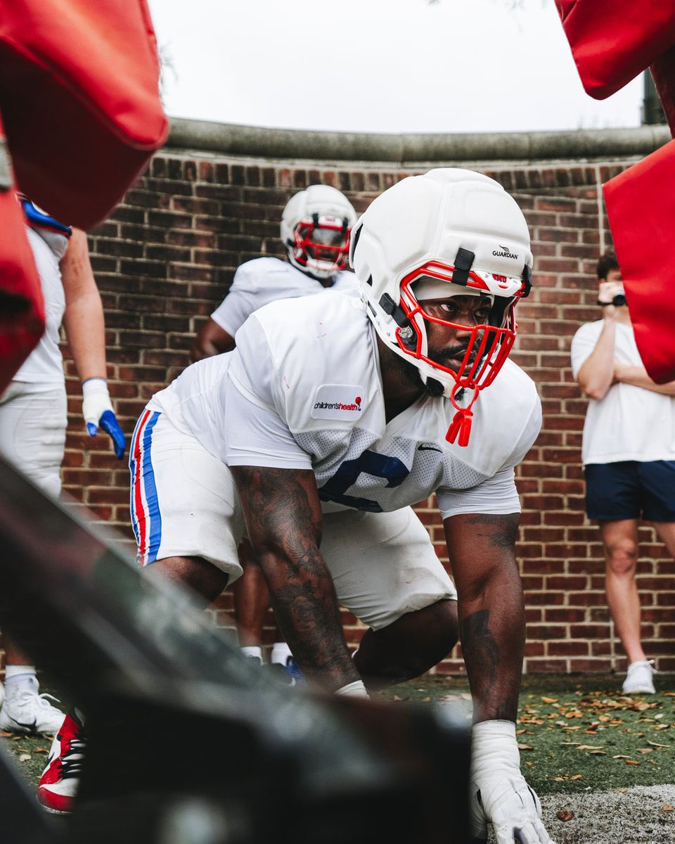 jeffrey_mbaa's tweet image. THANKS to
boulevardcollective.com PROUD TO BE A MUSTANG!
@SMUFB @TheBoulevardNIL
