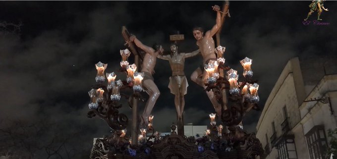 Vídeo de la Procesión del Santísimo Cristo del Perdón por la Calle Cruces de Jerez de la Frontera 2025