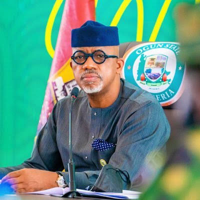 Letter_to_Jack's tweet image. The Ogun State Government @OGSG_Official, in partnership with tech firm Cybersquad has just launched a FREE 3-month training program aimed at equipping youths in the state with skills in technology tool repair, sales, and best practices.

If you are interested, register here: