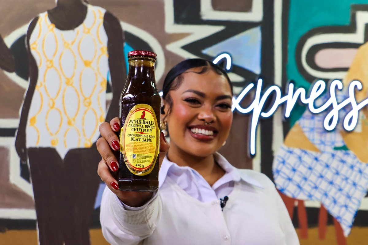 expressoshow's tweet photo. WIN R4 000 with Mrs. Balls! 🤩
Tell us how you bring flavour to your holiday meals using Mrs. Balls & include a photo of your dish with Mrs. Balls product. Use #MrsBalls & #BringYourFlavourToTheTable & retweet to enter! Comp closes 16 Apr at midnight. Ts&Cs: https://t.co/aNuCUqxaM4 #ExpressoShow