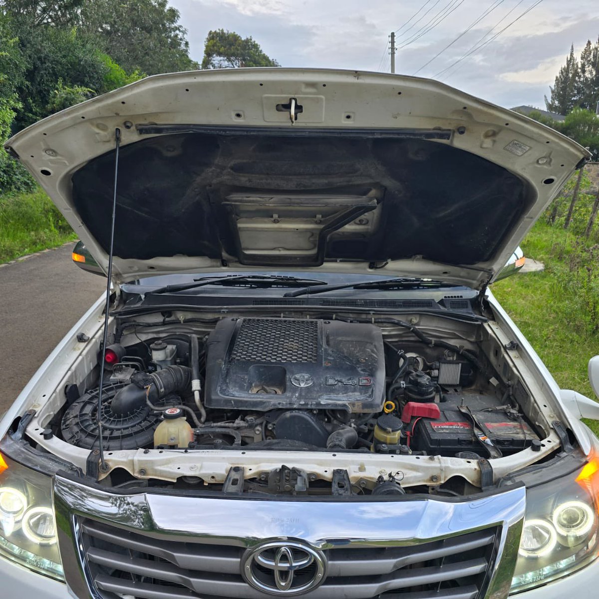 PowermatB's tweet photo. #Toyota #hilux #dcab
- pickup 2015 model
- #2500cc diesel
- auto #4wd
- superbly clean one owner
- company maintained
@ 3.899m
βοΈ 0721690280
π Karen https://t.co/r4dcyFpTaU