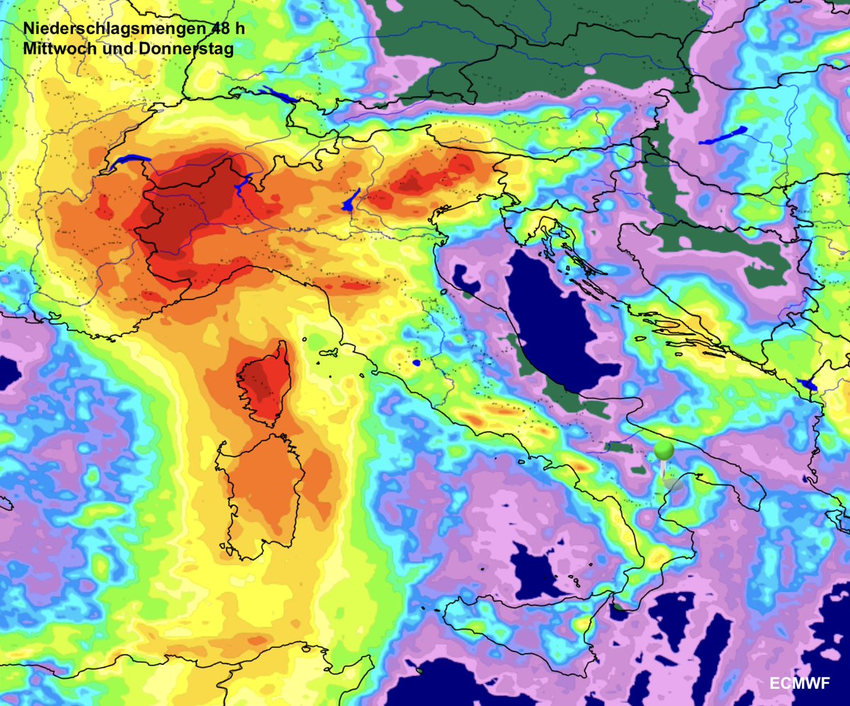 Rege Tiefdruckentwicklung dieser Tage im Mittelmeerraum. Zum Teil extreme Regenmengen gibt es in jenen Gebieten, wo der Südostwind feuchte Luft an die Berge drückt, vor allem im Piemont und Aosta. Wir sind ein bisschen abgeschirmt durch die Berge im Süden.