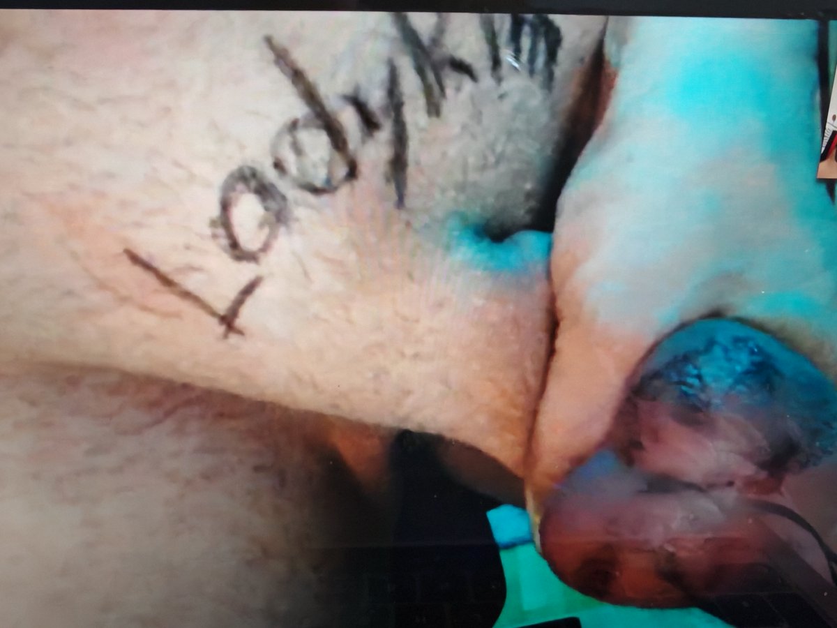 XxNastyKimxX's tweet photo. Ihr wollt es, ihr bekommt es! Blaue Eier zu Ostern Part 2 hahah!
#minipimmel #fickversager #loser #sklave #zahlschwanz #zahltag #demütigung #vorführen #lächerlich #auslachen #ballbusting #auslachen #treten #quetschen https://t.co/tS5Mn5gliP