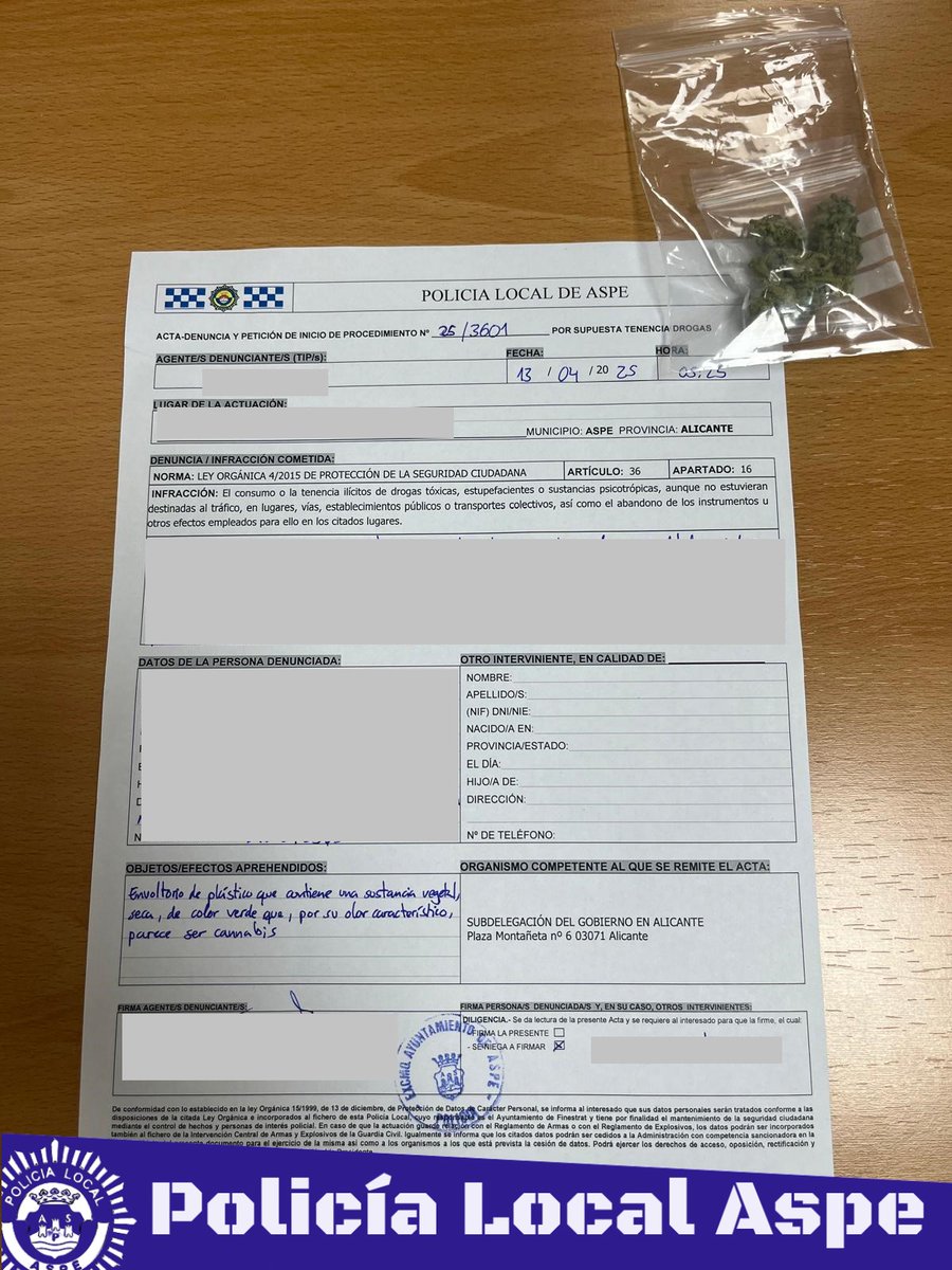 🚨 ¡SIGUEN LAS INTERVENCIONES CONTRA LAS SUSTANCIAS PROHIBIDAS! 🚔
👉Nuestros agentes trabajan incansablemente para localizar e intervenir sustancias ilícitas.
👉No permitiremos que amenacen la salud de nuestros jóvenes.
☎ Policía Local: 965492200 - Guardia Civil: 965490070