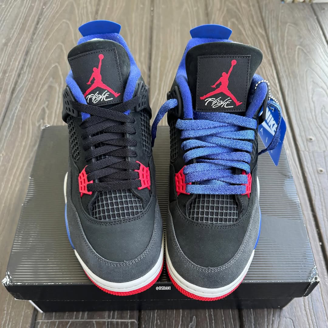 JustFreshKicks's tweet image. Air Jordan 4 Retro “Rare Air” Releases July 26th ⚫️🔴🔵 bit.ly/4aq32oj