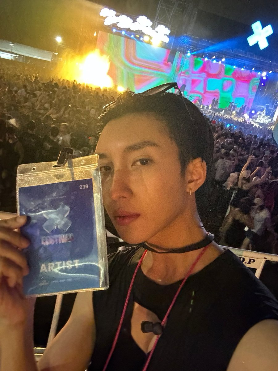 Noeul_lee6's tweet photo. สนุกมากก เวทีใหญ่แบบนี้ รู้สึกตัวเล็กไปเลย ศลป ฝึกหัดครับพี่ชายย ฝากตัว และ ฝากเพลง Step up ที่จะปล่อยในวันที่ 20นี่ด้วยนะครับ ���🏼 우리형들도 짱~~ 사랑해 ♥️ #S2TheSunset #Horizone #XFestival2025 #Notxerius https://t.co/b2407EHh8W