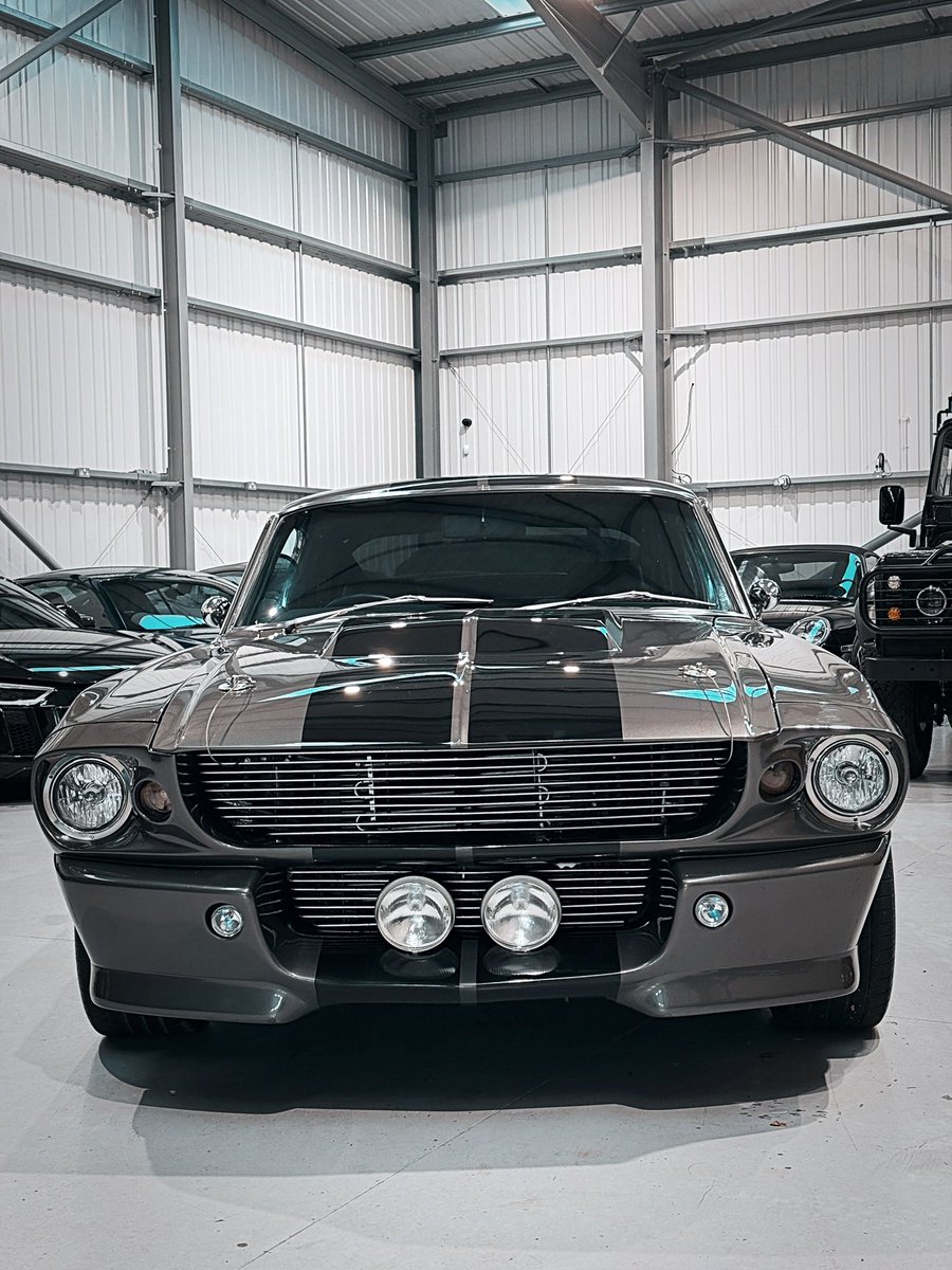 daz_black's tweet photo. Go see me buy my Dream car on YouTube right now! https://t.co/nZ4I5WxVNy