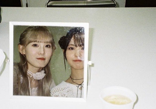 小池美波 直筆サイン入り生写真 2024年クリスマスサンタ衣装ヨリと