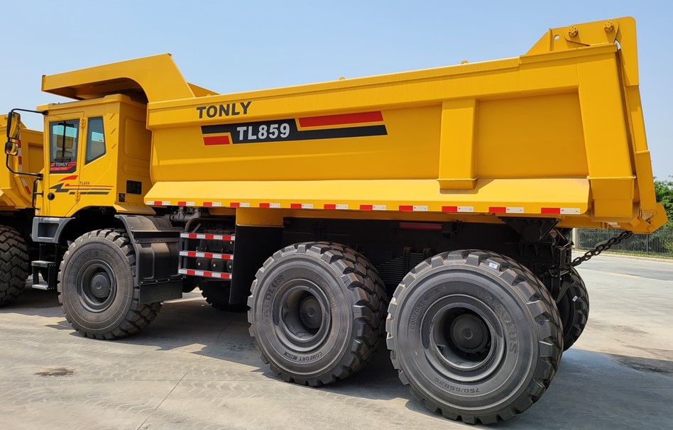 Autoredo's tweet photo. 🚛💥 Ready to Move Mountains? So Are We. 💥🚛
Autoredo  is proud to be the official distributor of TONLY Mining Trucks —  engineered for extreme durability, massive payloads, and rugged  terrains.

https://t.co/HHZbxbXjTh | info@autoredo.com https://t.co/KSZAf18zmB