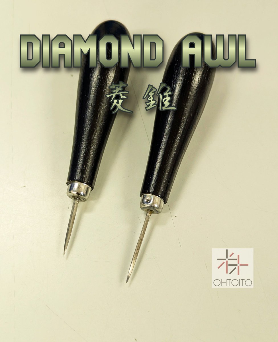 Vinymo_ohto_JP's tweet photo. Diamond Awl (菱錐): Meet the must-have for crafters! Available in 25mm (細) and 33mm (中) for for perfect holes in any project.
#CraftingTools #SewingHacks #LeatherCraft #レザークラフト #OhtoIto #大戸糸店 #madeinjapan #håndverk #tokyo https://t.co/MFfVyVtfIK