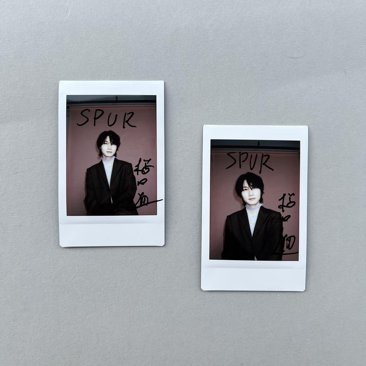 SPUR_magazine's tweet photo. 【 Present🎁 】
SPUR公式Xをフォロー＆リポストすると抽選で2名様に桜田通さんの直筆サイン入り写真をプレゼント！
⏰応募締切：2025年5月16日（金）18:00まで
応募方法
🔹@SPUR_magazine をフォロー
🔹この投稿をリポスト
▼詳細はこちら
https://t.co/3Ai5bqVEhs https://t.co/9ss6EjfT7Y